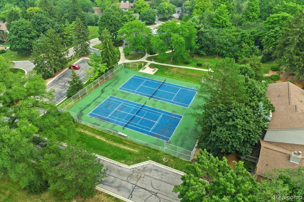 2208 Applewood Court, Ann Arbor, MI 48103 — Photo 38
