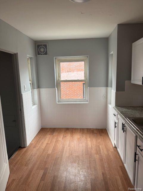 5710 NOTTINGHAM Road, Detroit, MI 48224 — Photo 5