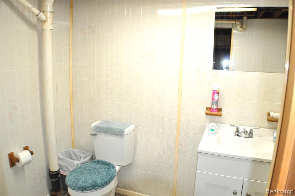 7322 E Frumin Court, Westland, MI — Photo 19