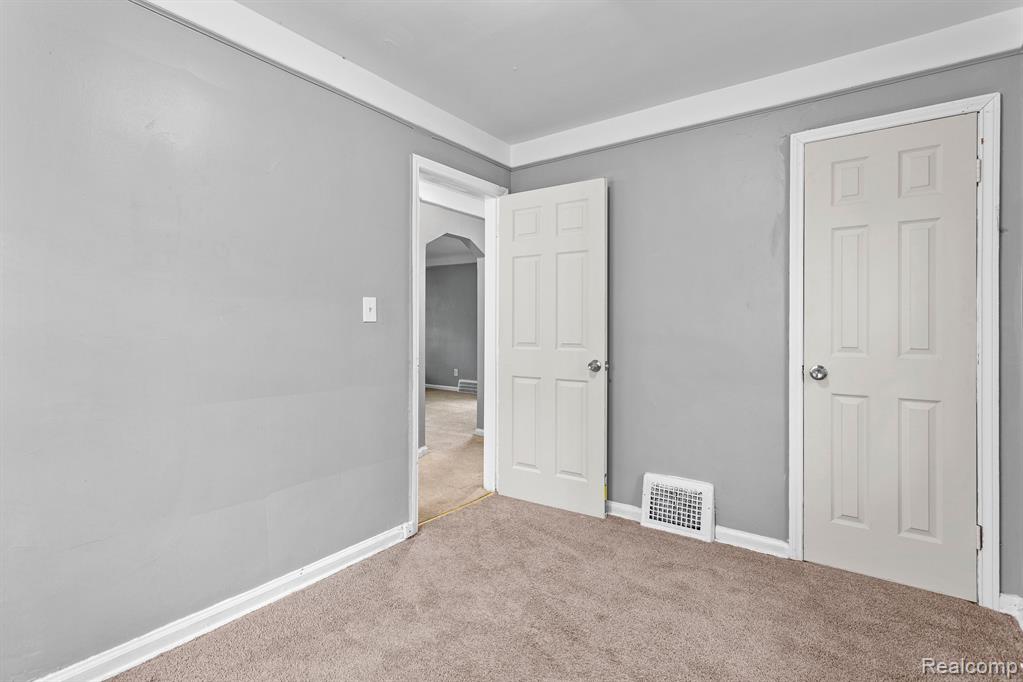 7344 WESTWOOD Street, Detroit, MI 48228 — Photo 13