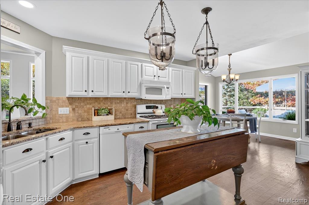 693 Knibbe Road, Lake Orion, MI 48362 — Photo 39