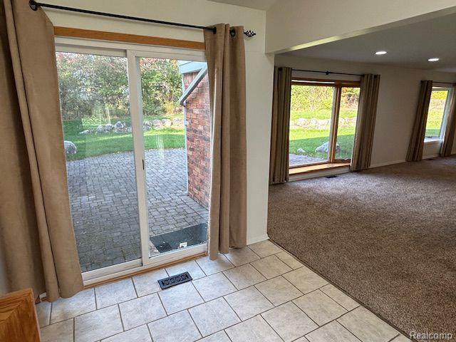 7142 CATHEDRAL Drive, Bloomfield Hills, MI 48301 — Photo 4