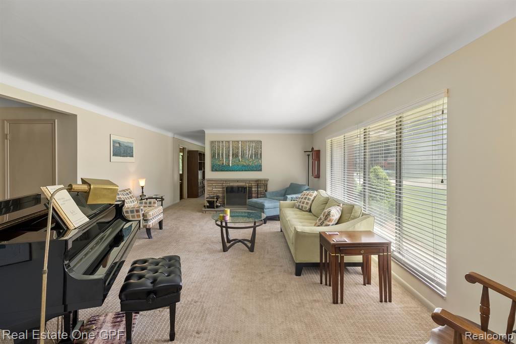 60 MOORLAND Drive, Grosse Pointe Shores, MI 48236 — Photo 6