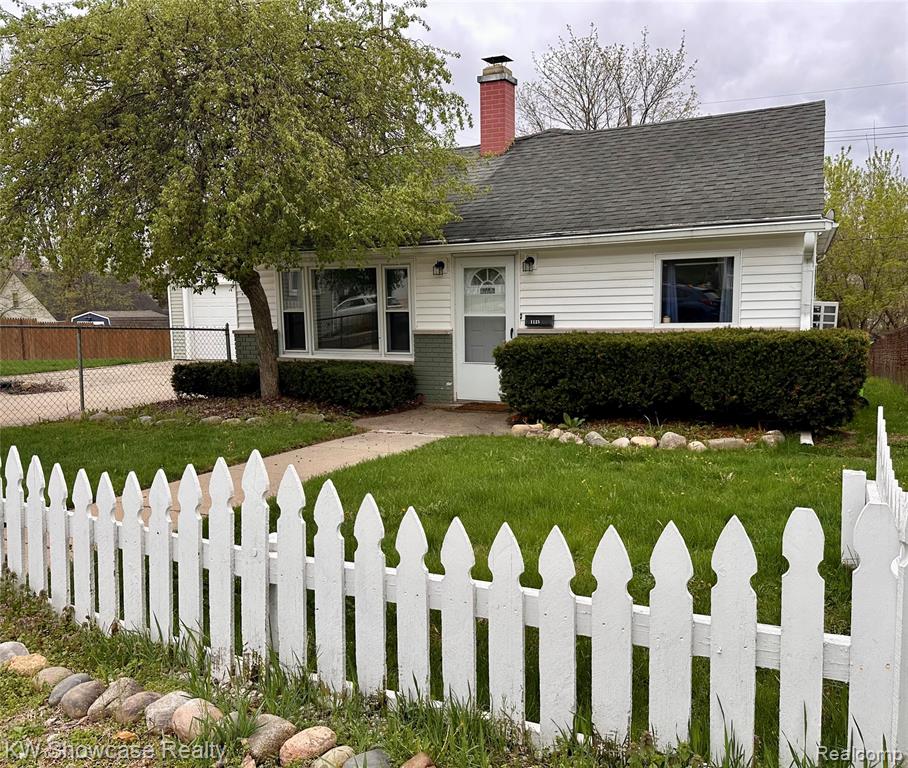1125 E Commerce Street, Milford, MI 48381 — front exterior