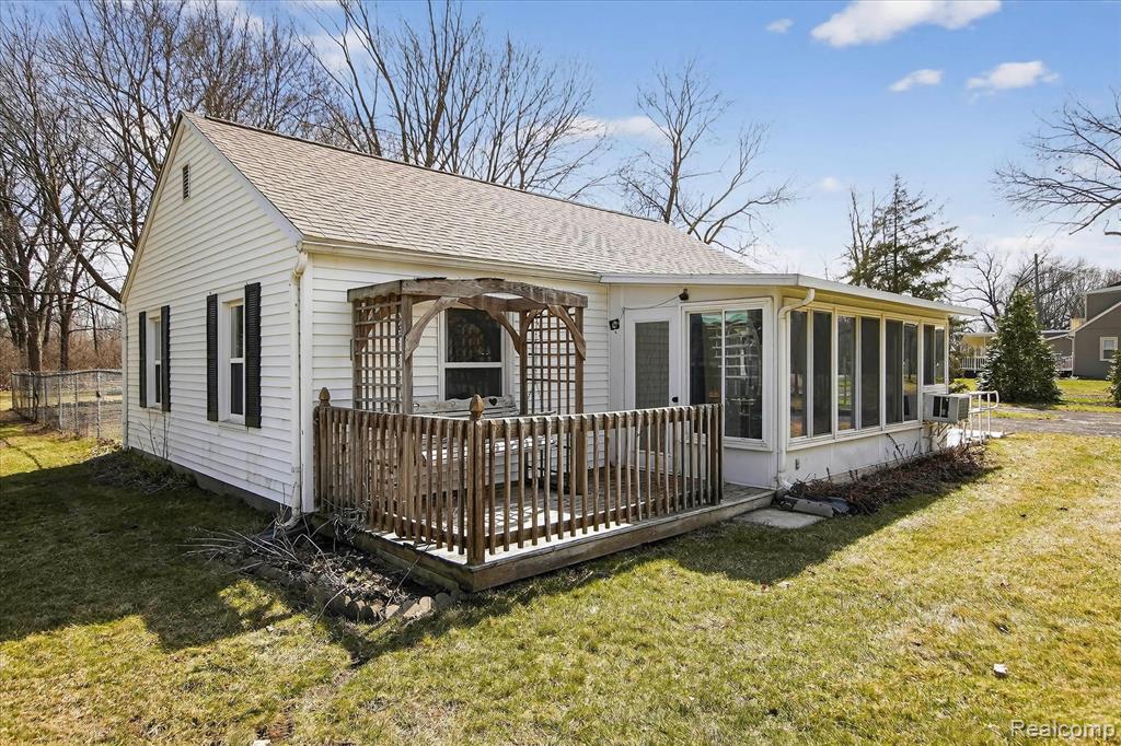 161 Bailey Drive, Adrian, MI 49221 — Photo 2