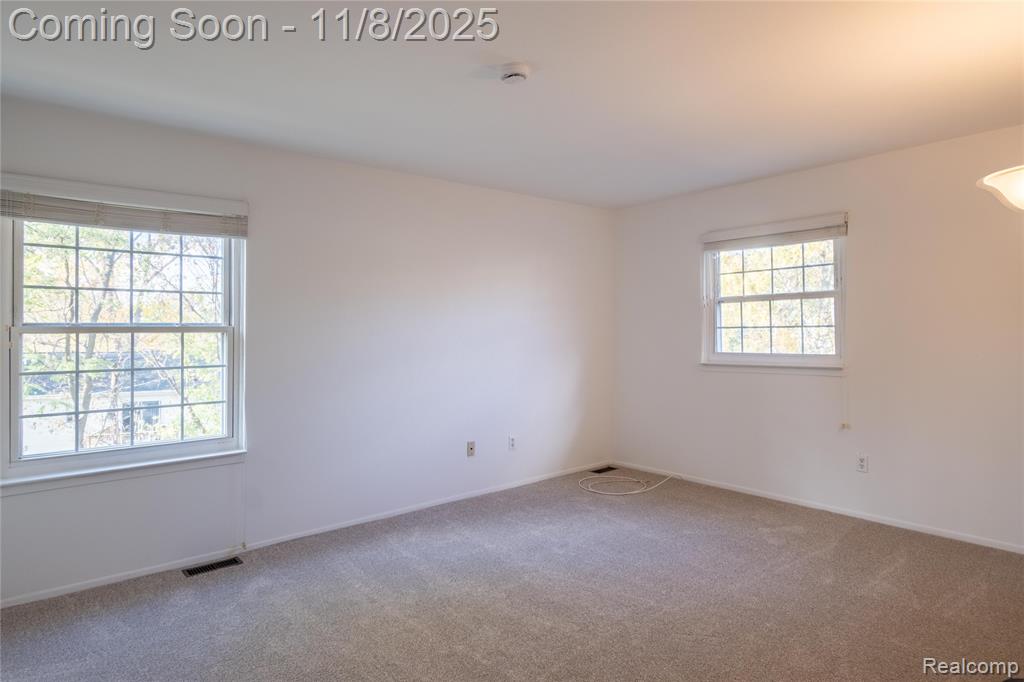 285 Inlet Court, Walled Lake, MI 48390 — Photo 15