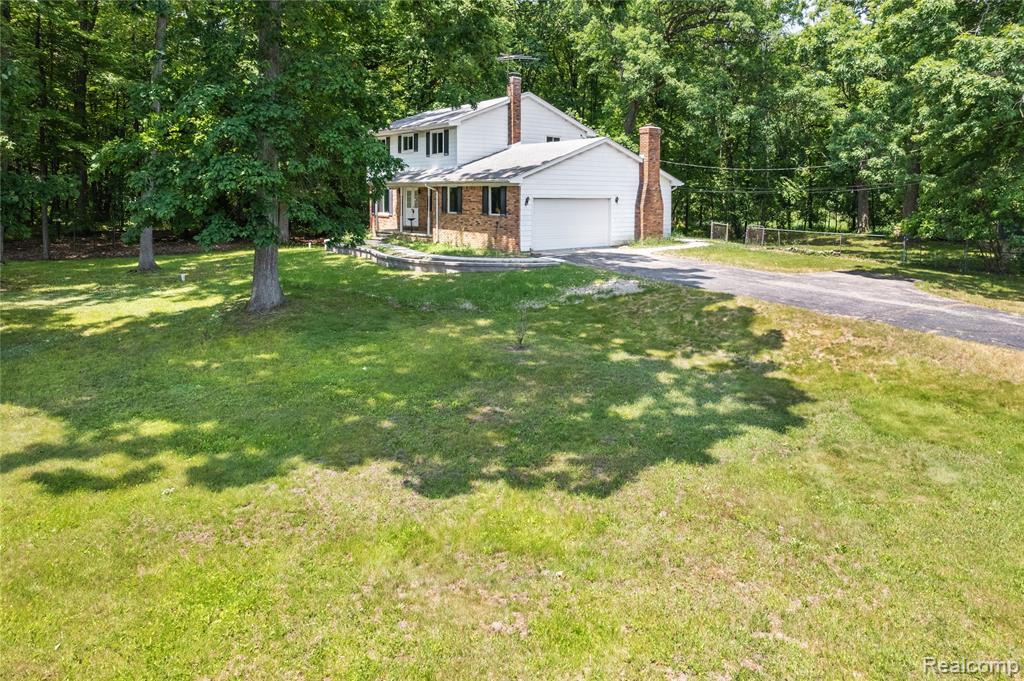 6650 ELIZABETH LAKE Road, Waterford, MI 48327 — Photo 7
