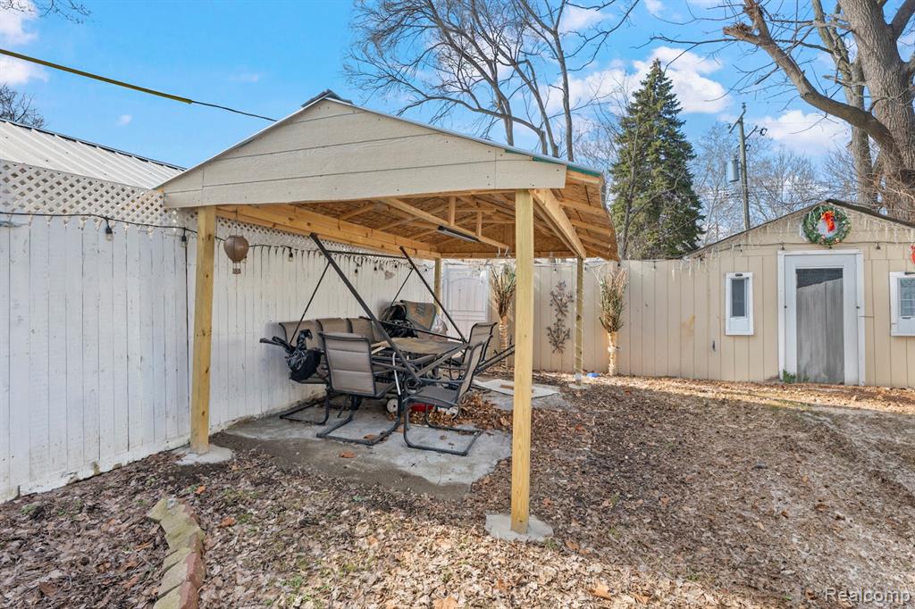 6747 Mettetal Street, Detroit, MI 48228 — Photo 6