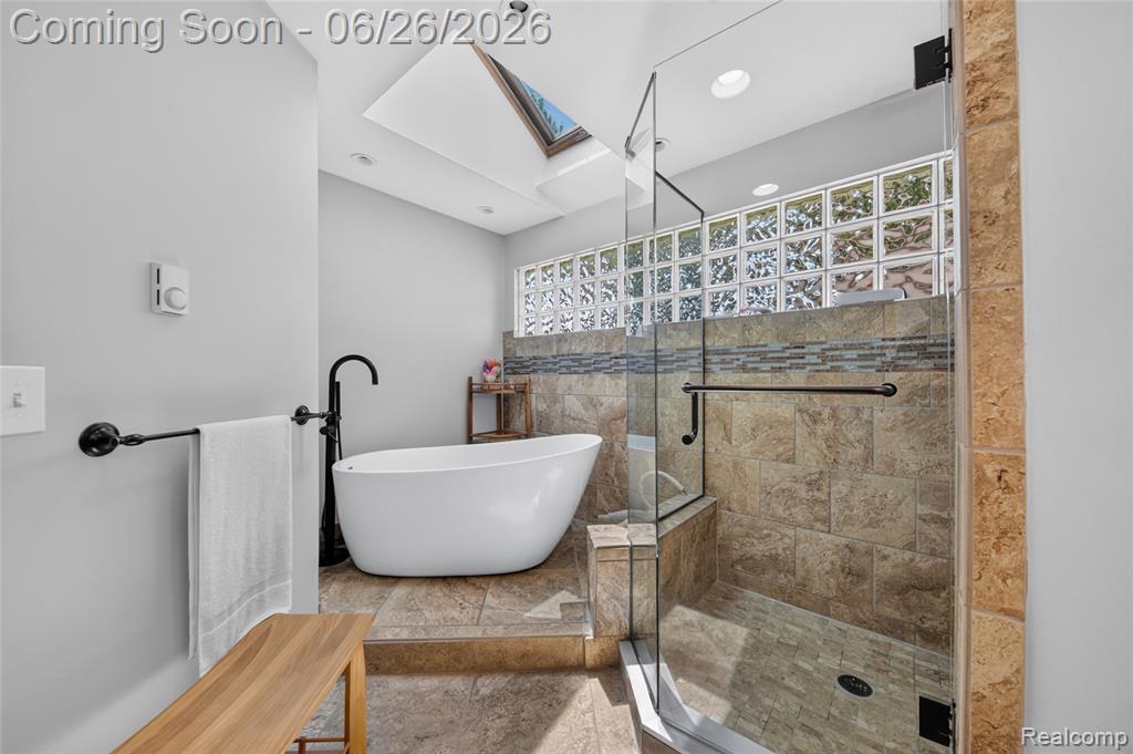 3160 Lexington Road, Waterford, MI 48328 — Photo 21