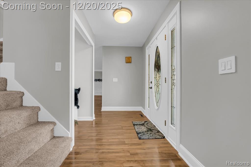 518 Charing Cross Drive, Grand Blanc, MI 48439 — Photo 5