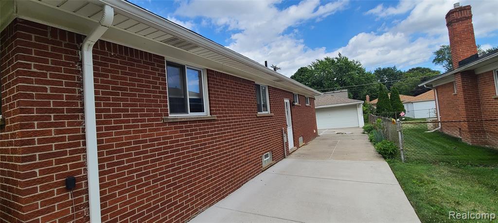 4467 McKinley Street, Dearborn Heights, MI 48125 — Photo 32