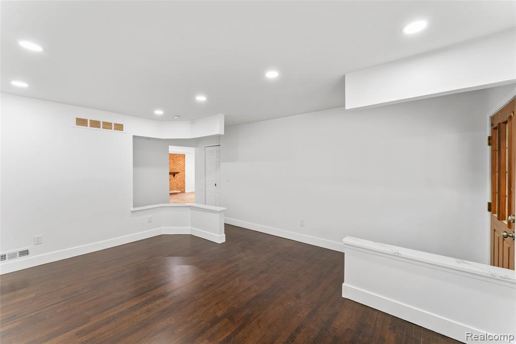 7918 Fleet Street, Canton, MI 48187 — Photo 9
