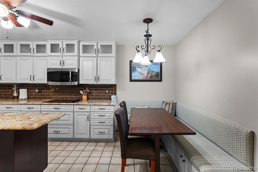 6859 Tangle Wood, Waterford, MI 48327 — Photo 17
