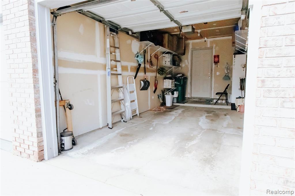 23342 Redman Court, Trenton, MI 48183 — Photo 30