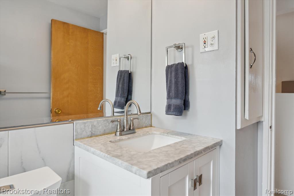 6510 CADILLAC Street, Garden City, MI — Photo 24