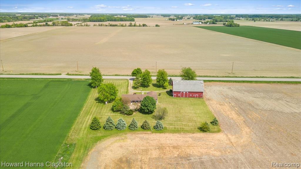 7247 N State Road, Owosso, MI 48867 — Photo 37