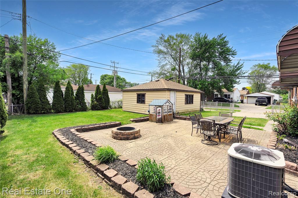 33395 Florence Street, Garden City, MI — Photo 41