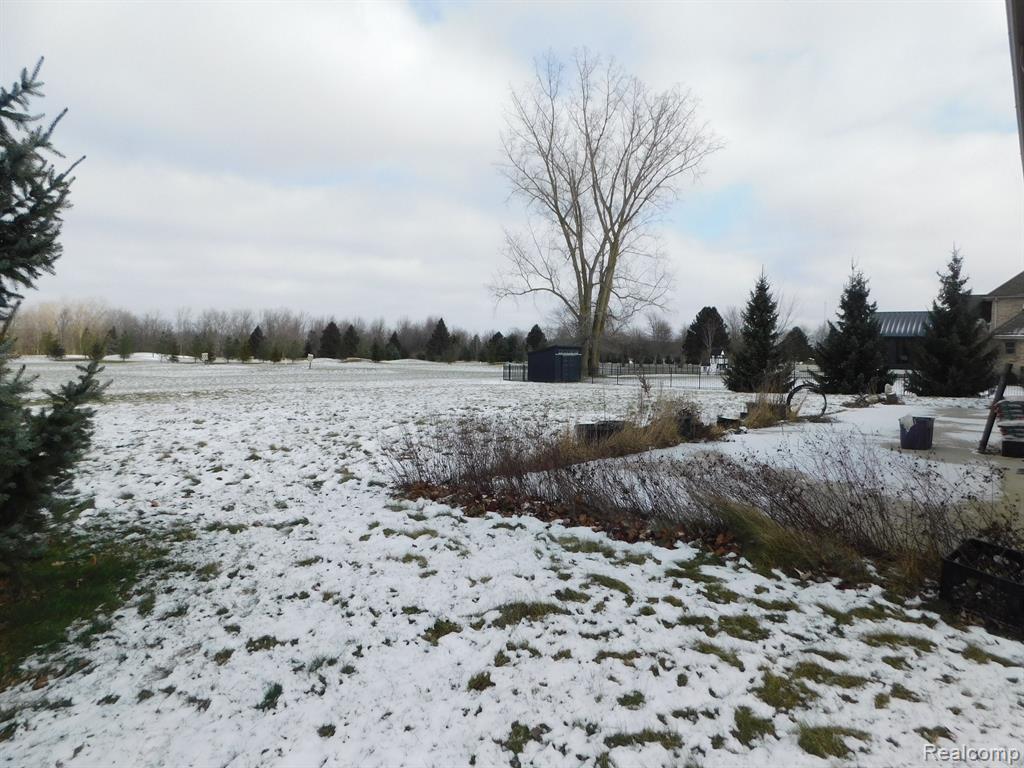 410 GOLF VIEW Drive, Sandusky, MI 48471 — Photo 8