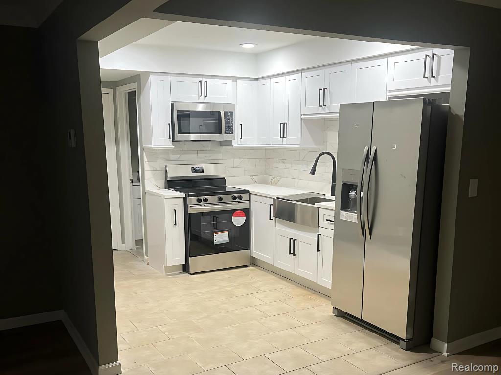 29600 CITY CENTER Drive, 4, Warren, MI 48093 — Photo 6