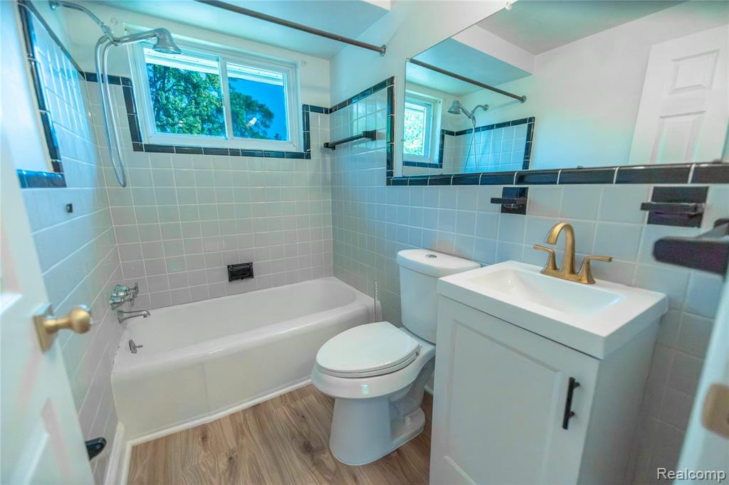 502 W Houstonia Avenue, Royal Oak, MI 48073 — Photo 15