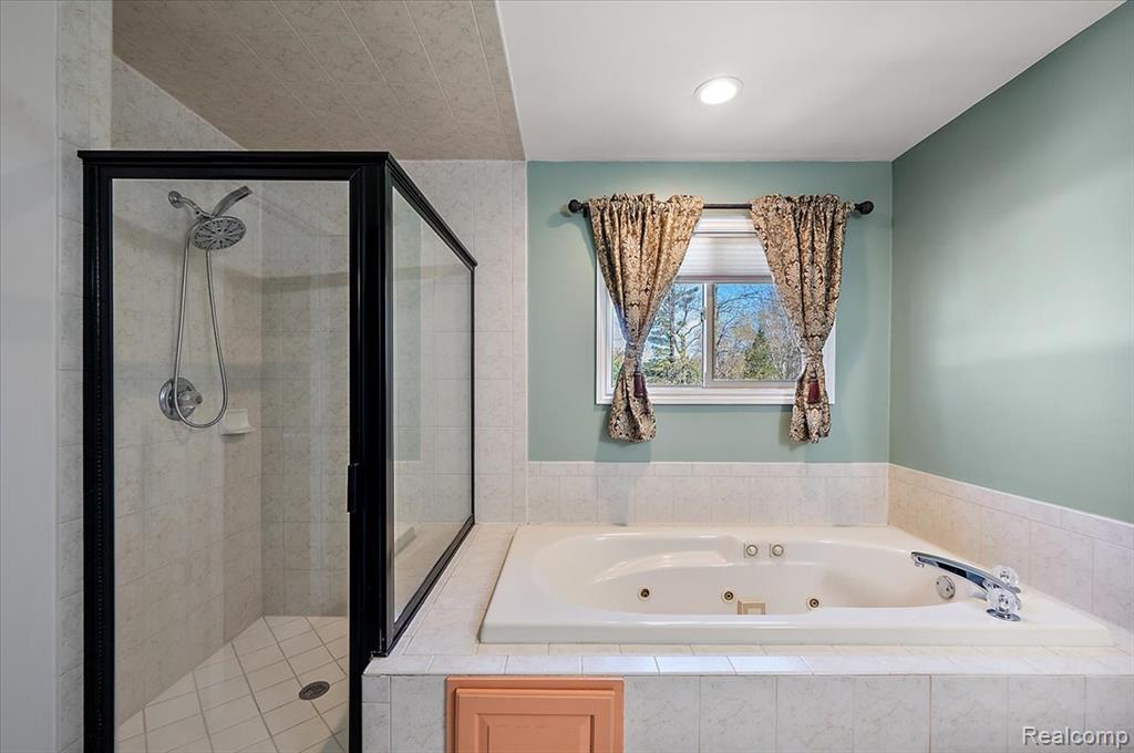 49931 Shelby Creek Drive, Utica, MI 48317 — Photo 40