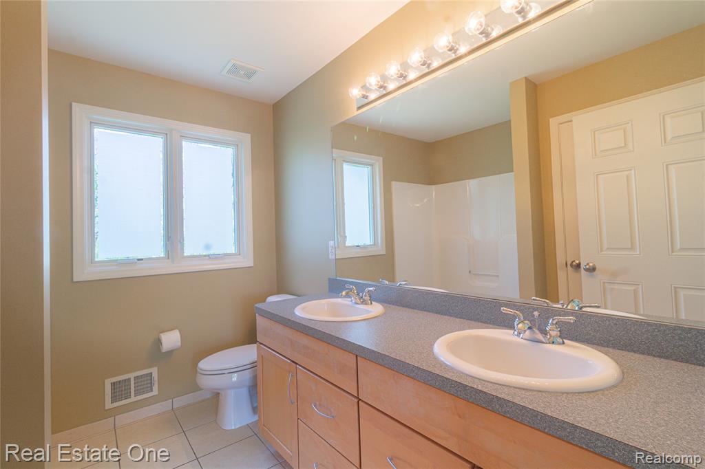 9068 Lebarron Court, Saline, MI 48176 — Photo 29