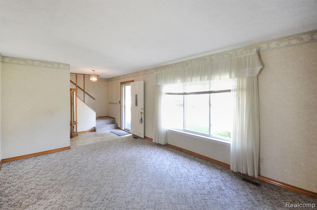 40509 Irval Drive, Sterling Heights, MI 48313 — Photo 6