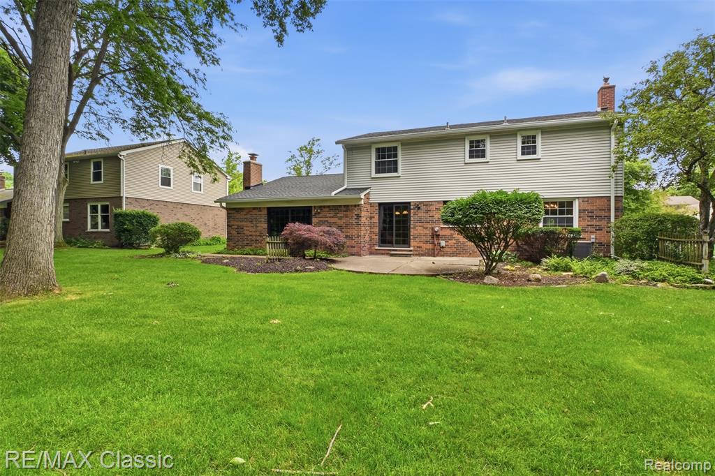 45451 Woodleigh Way, Plymouth, MI 48170 — Photo 40
