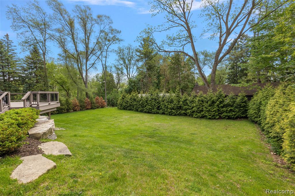 4345 SPRUCE HILL Lane, Bloomfield Hills, MI 48301 — Photo 4