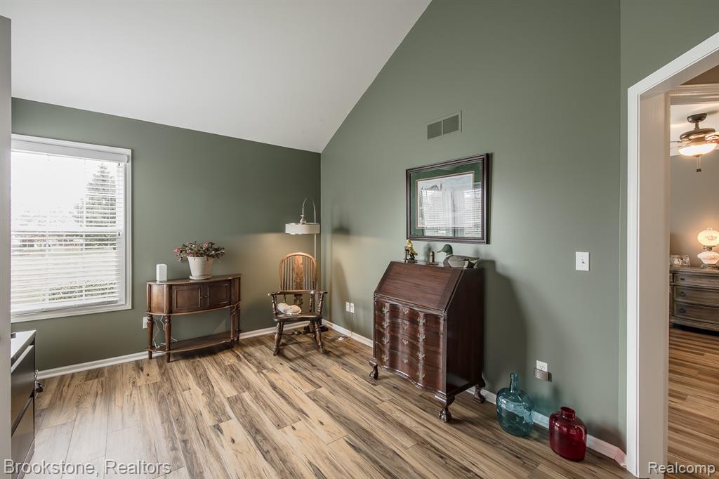 4808 New Haven Drive, Howell, MI 48843 — Photo 18