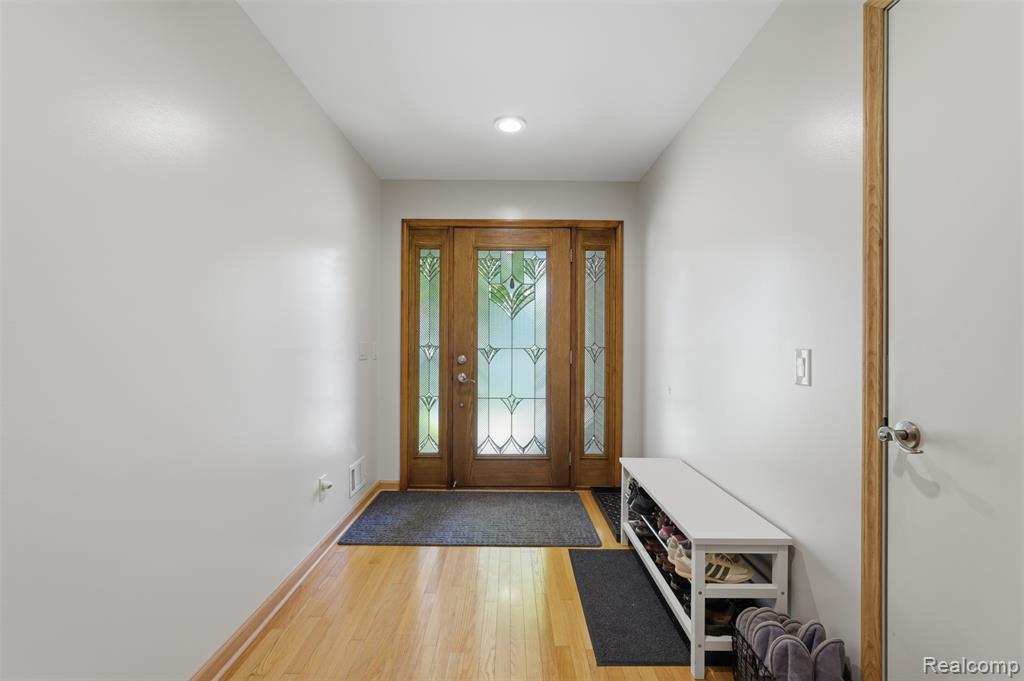 7477 Ore Knob Drive, Fenton, MI 48430 — Photo 6