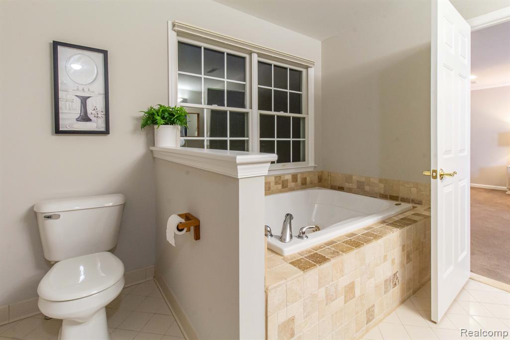 49970 BLACKBERRY Trail, Novi, MI — Photo 30