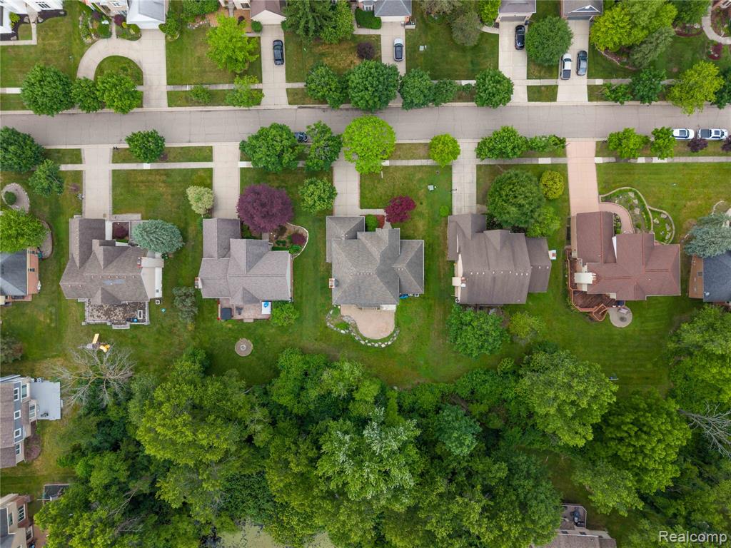 7386 Woodlore Drive, West Bloomfield, MI 48323 — Photo 53