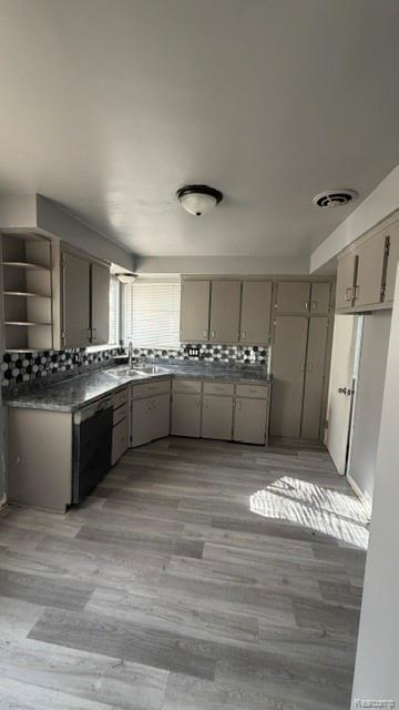 14421 Rosemary Boulevard, Oak Park, MI 48237 — Photo 5