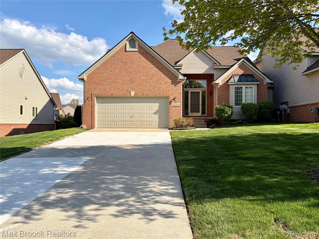 6166 Lochmore Drive, Commerce Twp, MI 48382 — Photo 2