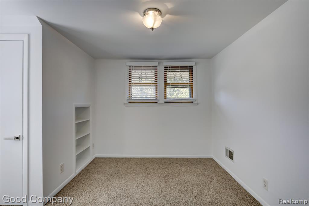 713 S Pleasant Street, Royal Oak, MI 48067 — Photo 24