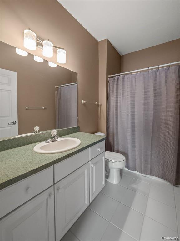7683 AMBASSADOR Drive, Shelby Twp, MI 48316 — Photo 21