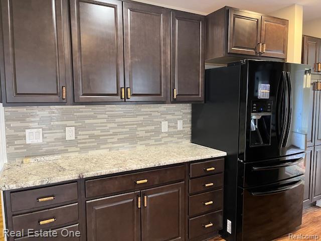 7453 Pepper Creek, West Bloomfield, MI — Photo 10