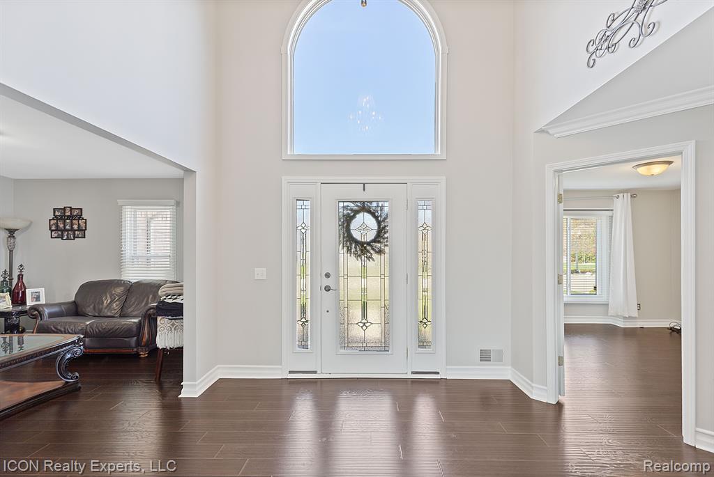 51874 EMIL Drive, Macomb, MI 48042 — Photo 3