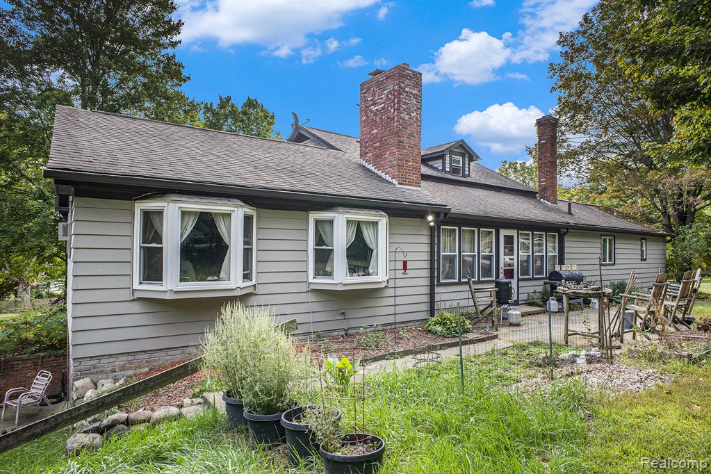 1340 County Farm Road, Howell, MI 48843 — Photo 25