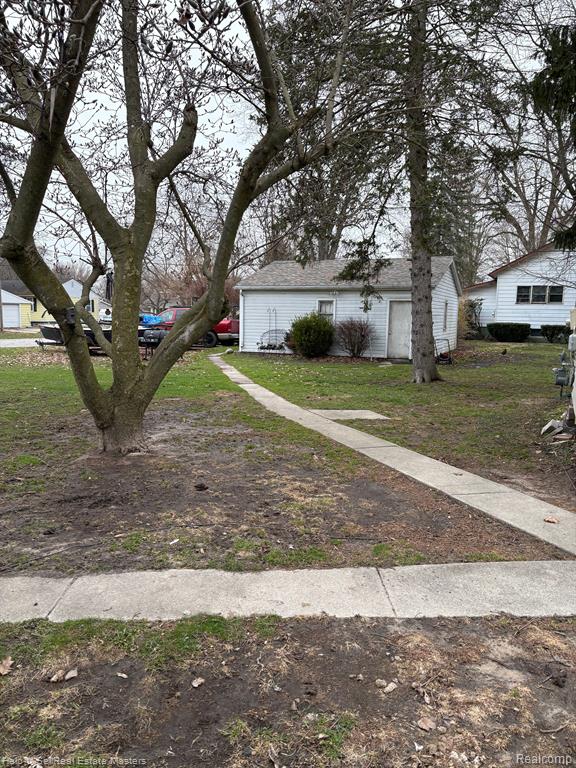 947 WATERLOO Street, St. Clair, MI 48079 — Photo 18