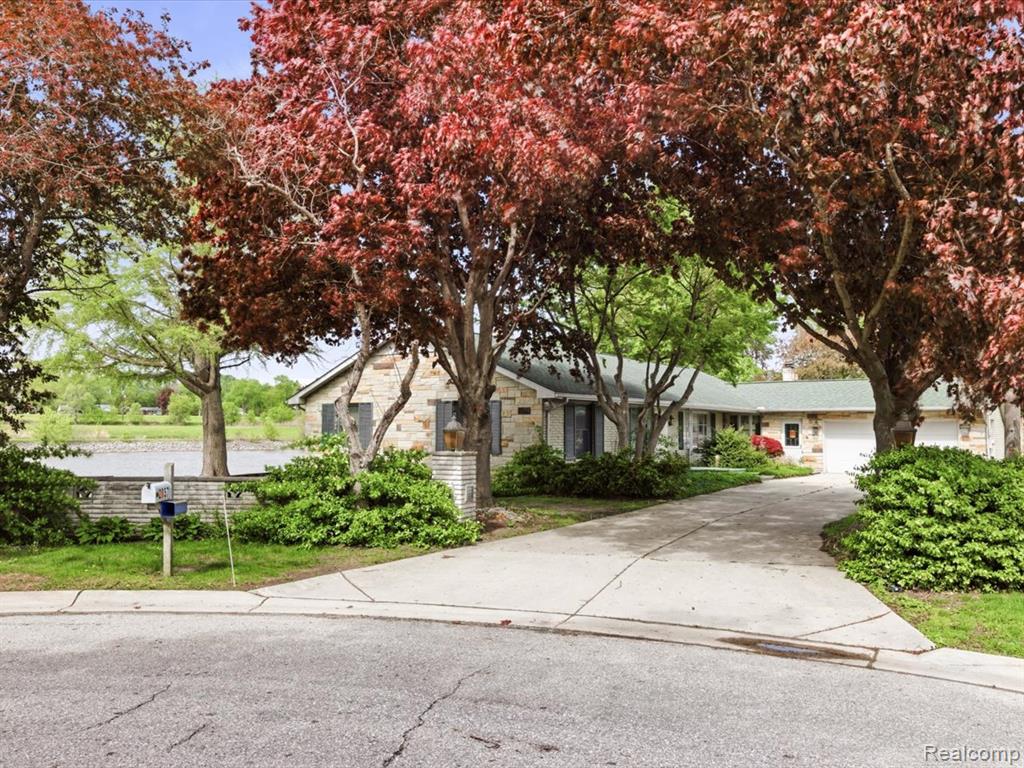 2857 Riverwood Court, Port Huron, MI 48060 — Photo 3