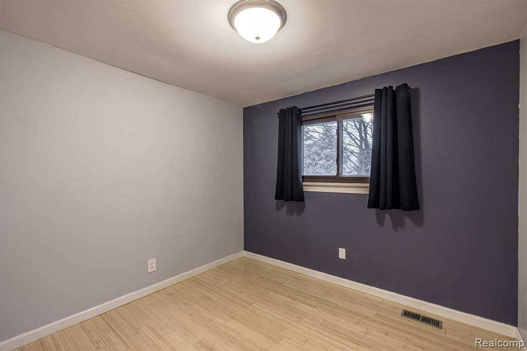 5285 WOODCREEK Trail, Clarkston, MI — Photo 24