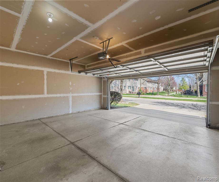 4090 Brighton Lane, 91, Canton, MI 48188 — Photo 28