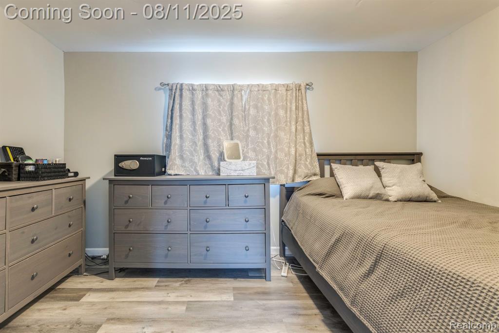 913 Michigan Street, Port Huron, MI 48060 — Photo 18