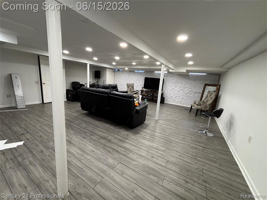 39548 Pinebrook Drive, Sterling Heights, MI 48310 — Photo 20