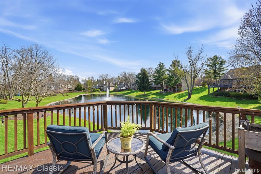 1726 Pondview Lane, Commerce Twp, MI 48382 — Photo 55