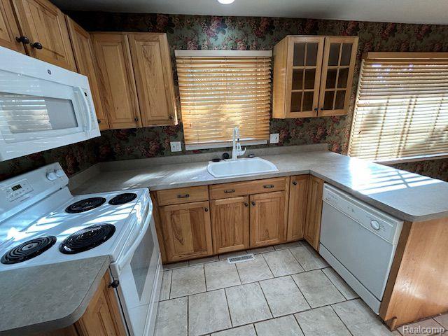 7142 CATHEDRAL Drive, Bloomfield Hills, MI 48301 — Photo 8