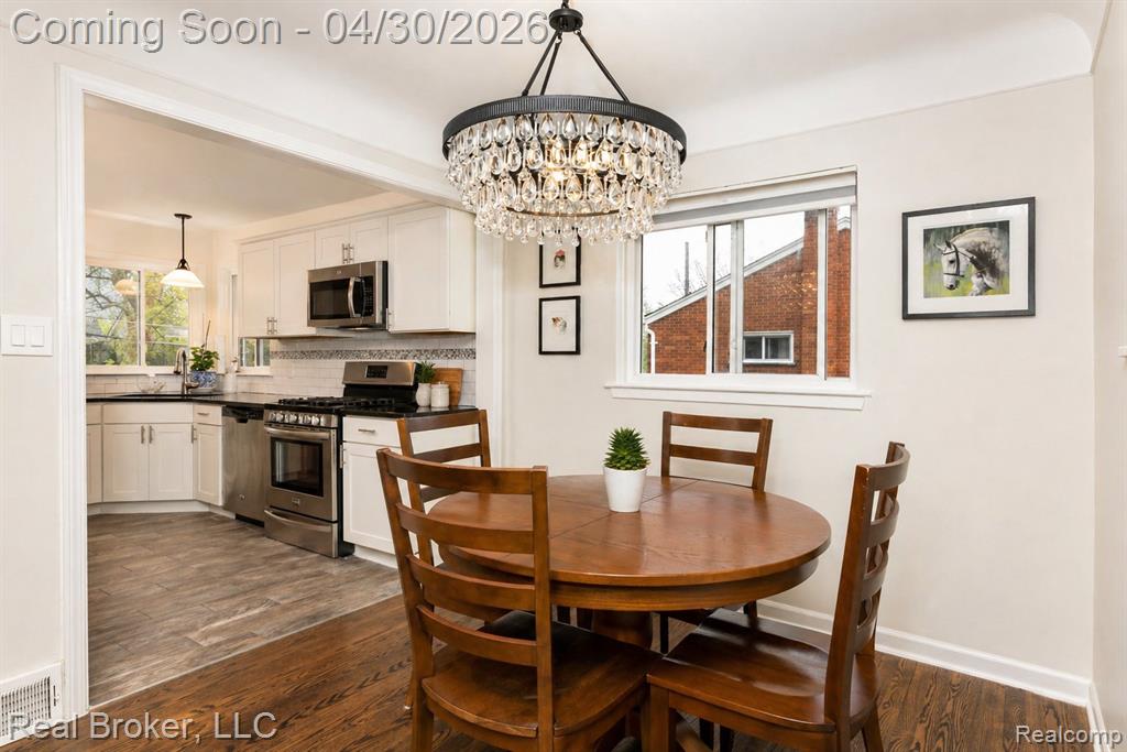 8410 Northfield Boulevard, Oak Park, MI 48237 — Photo 7