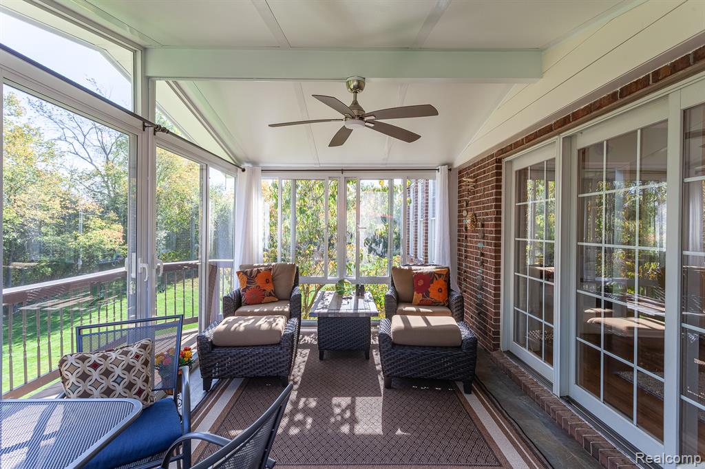 568 Berridge Circle, Lake Orion, MI — Photo 10